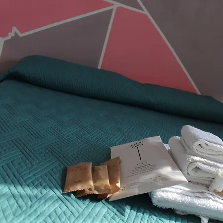 Carrubi Vista Mare Apartment *