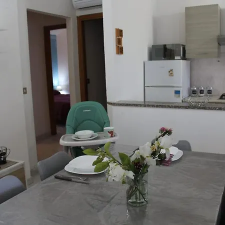 Carrubi Vista Mare Apartment *