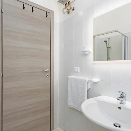 Carrubi Vista Mare- 2 Minuti Dalla Apartment Tertenìa